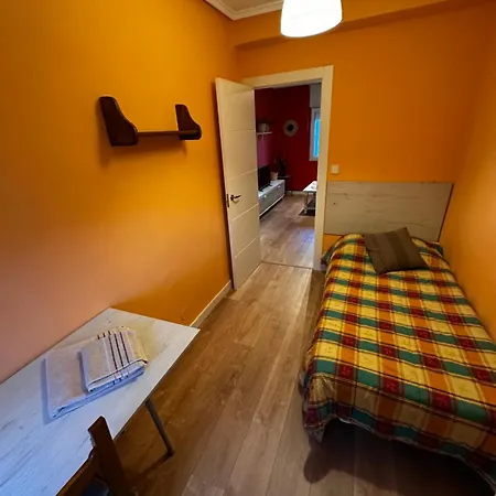 Piso Reformado Y Economico Διαμέρισμα